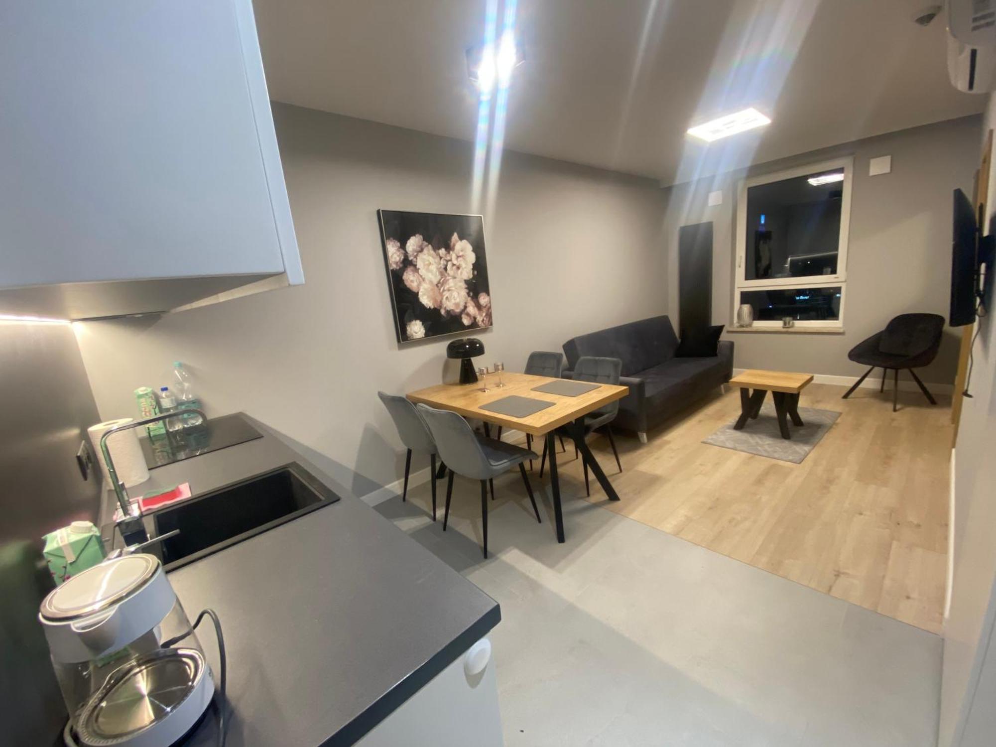 Wiktoryn 6 Piekne Nowe Apartamenty Z Duzymi Balkonami Varşova Dış mekan fotoğraf