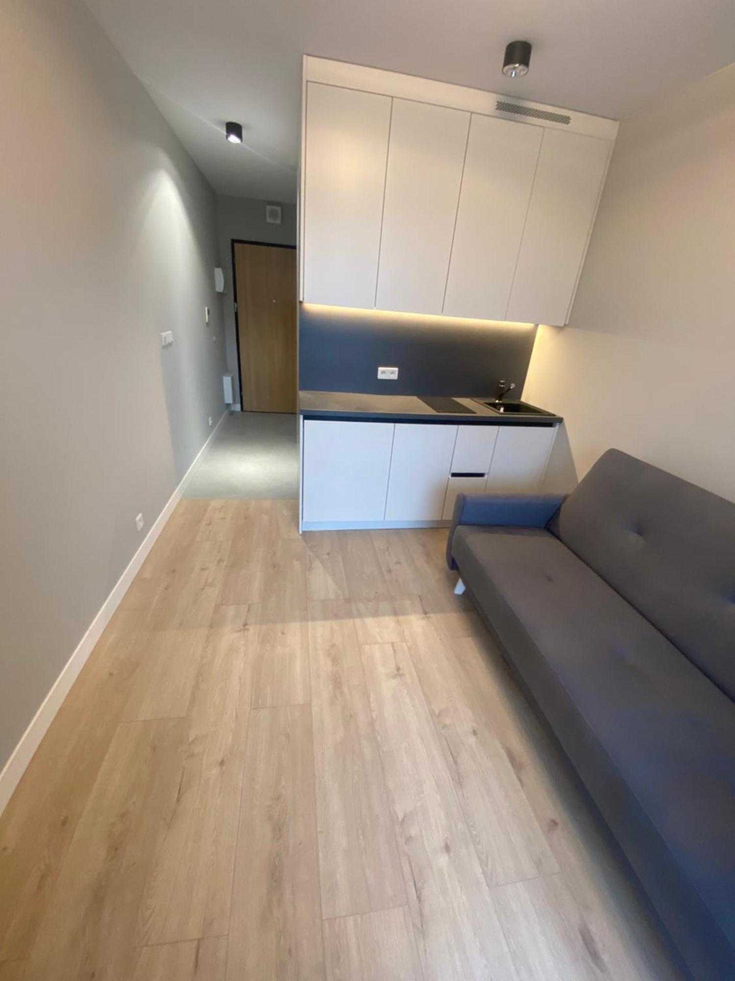 Wiktoryn 6 Piekne Nowe Apartamenty Z Duzymi Balkonami Varşova Dış mekan fotoğraf